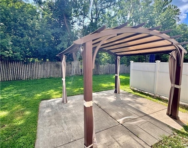708 Trout Creek Lane - Photo Thumbnail 19
