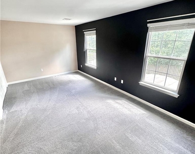 708 Trout Creek Lane - Photo Thumbnail 16
