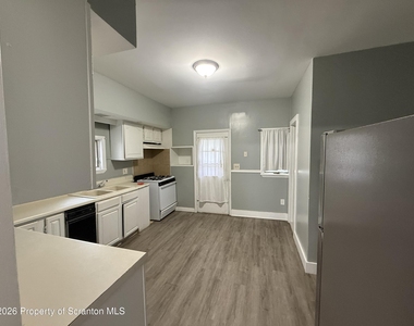 617 Harrison Avenue - Photo Thumbnail 5
