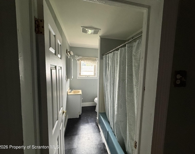 617 Harrison Avenue - Photo Thumbnail 12