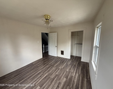 617 Harrison Avenue - Photo Thumbnail 10