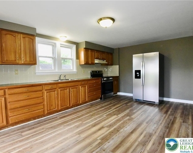 3523 Mountain View Drive - Photo Thumbnail 16
