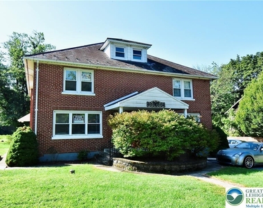 3523 Mountain View Drive - Photo Thumbnail 1