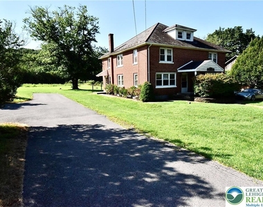 3523 Mountain View Drive - Photo Thumbnail 3