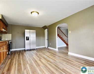 3523 Mountain View Drive - Photo Thumbnail 15