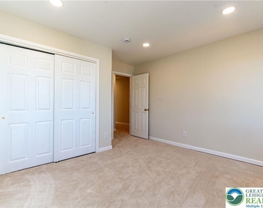 1156 William Street - Photo Thumbnail 30