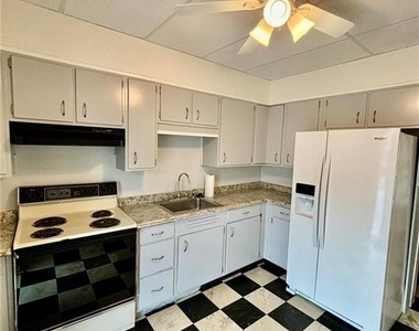 1840 Fairview Avenue - Photo Thumbnail 9