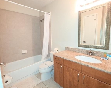 11574 Westwood Boulevard - Photo Thumbnail 20