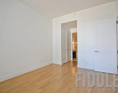 140 Hope Street - Photo Thumbnail 11