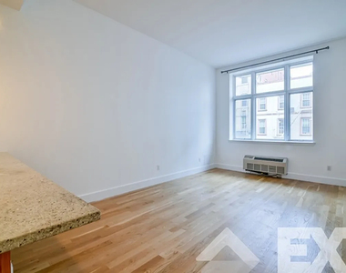 140 Hope Street - Photo Thumbnail 2