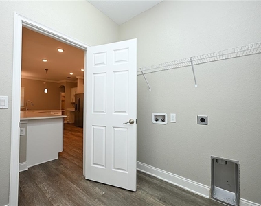 299 Travelers Creek Drive - Photo Thumbnail 33