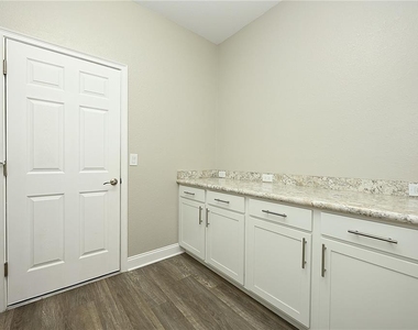 299 Travelers Creek Drive - Photo Thumbnail 32