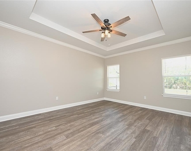 299 Travelers Creek Drive - Photo Thumbnail 17