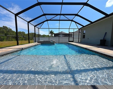299 Travelers Creek Drive - Photo Thumbnail 2