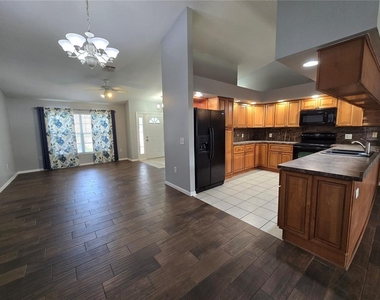 3901 Laurel Branch Court - Photo Thumbnail 4