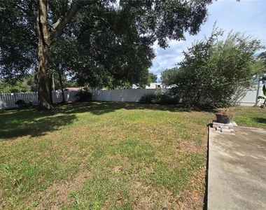 3901 Laurel Branch Court - Photo Thumbnail 24