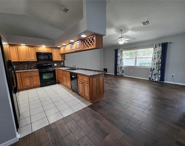 3901 Laurel Branch Court - Photo Thumbnail 6