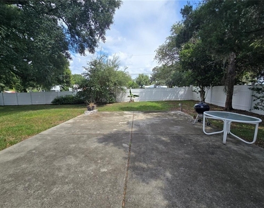 3901 Laurel Branch Court - Photo Thumbnail 21