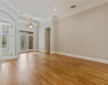 6330 Ashley Drive - Photo Thumbnail 10