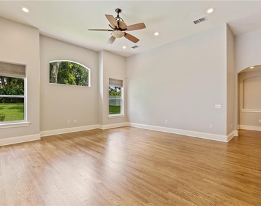 6330 Ashley Drive - Photo Thumbnail 21