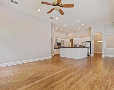 6330 Ashley Drive - Photo Thumbnail 22