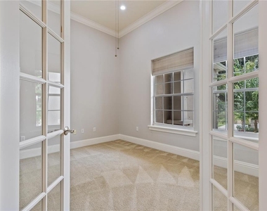 6330 Ashley Drive - Photo Thumbnail 6