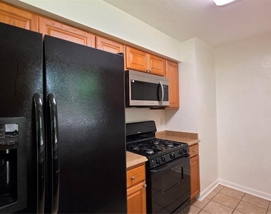 4344 Nw 25th Terrace - Photo Thumbnail 5