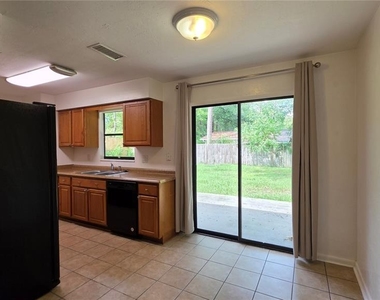 4344 Nw 25th Terrace - Photo Thumbnail 2