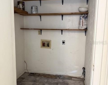 1824 Sw 67th Terrace - Photo Thumbnail 8