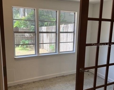 1824 Sw 67th Terrace - Photo Thumbnail 7