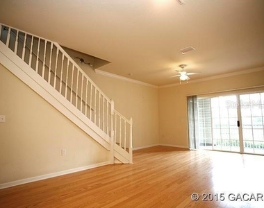 5005 Nw 43rd Avenue - Photo Thumbnail 1