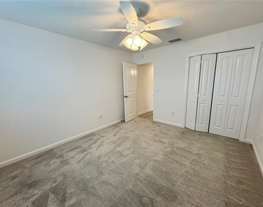 528 Cherry Creek Way - Photo Thumbnail 12
