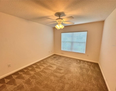 528 Cherry Creek Way - Photo Thumbnail 10