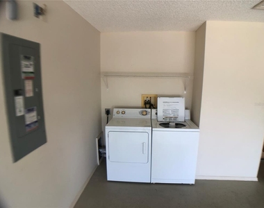 2099 Broyhill Avenue - Photo Thumbnail 14