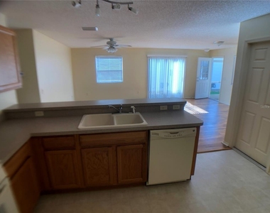 2099 Broyhill Avenue - Photo Thumbnail 4