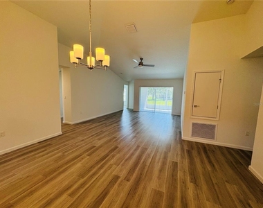 72 Lancelot Drive - Photo Thumbnail 3