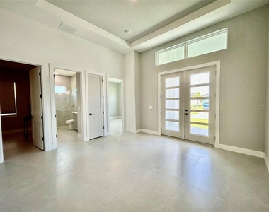 15109 Aquarius Circle - Photo Thumbnail 3