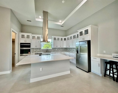 15109 Aquarius Circle - Photo Thumbnail 6
