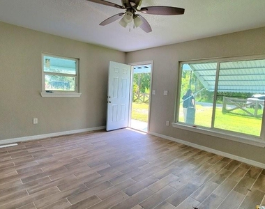 420 Somerset Road - Photo Thumbnail 8