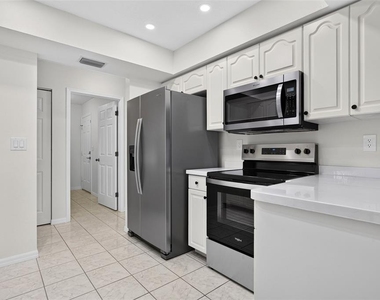 7510 Ligustrum - Photo Thumbnail 8