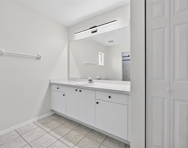 7510 Ligustrum - Photo Thumbnail 11