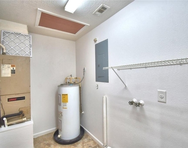 914 Grape Avenue - Photo Thumbnail 12