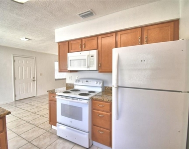 914 Grape Avenue - Photo Thumbnail 16