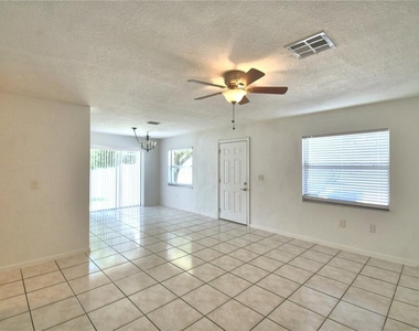 914 Grape Avenue - Photo Thumbnail 3