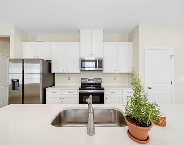 14008 Crimson Avenue - Photo Thumbnail 26