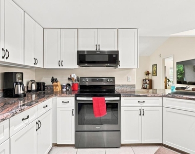 3450 Tallywood Lane - Photo Thumbnail 15