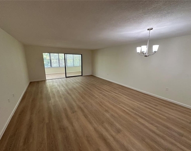 113 Pinehurst Drive - Photo Thumbnail 6