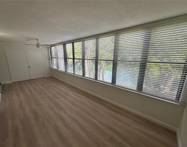 113 Pinehurst Drive - Photo Thumbnail 10