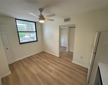 113 Pinehurst Drive - Photo Thumbnail 5