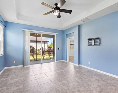 8561 Whispering Street - Photo Thumbnail 14